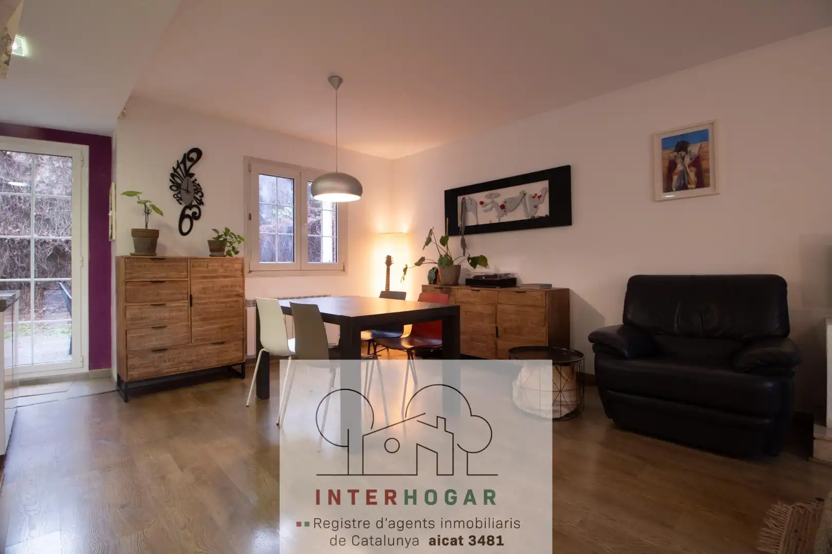 Sala d'estar de Casa o xalet en venda en Cerdanyola del Vallès