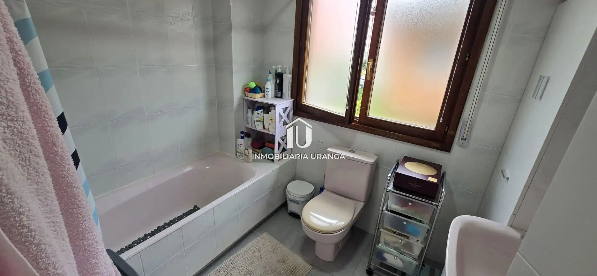 Baño de Casa o chalet en venta en Laredo con Calefacción, Jardín privado y Terraza