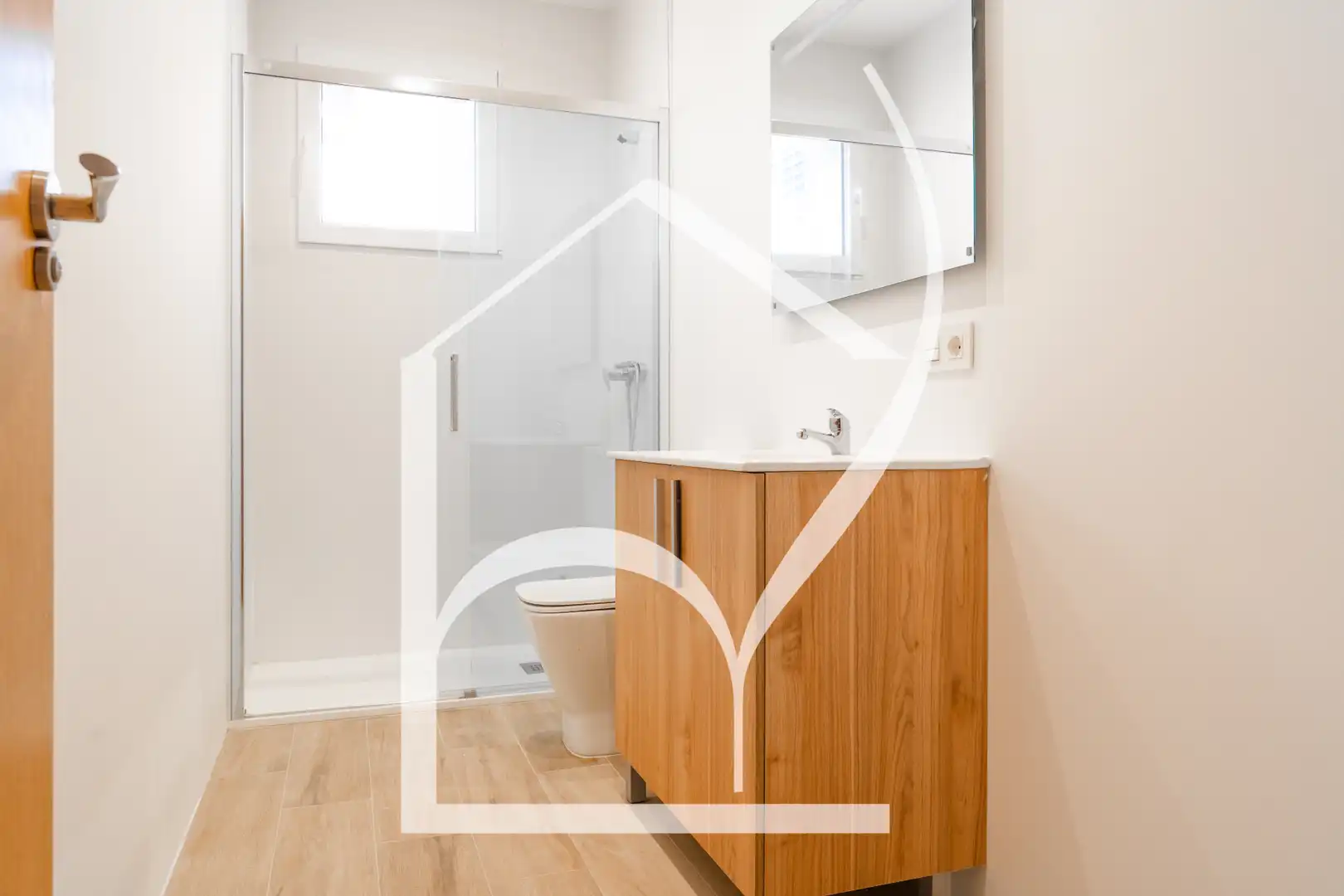 Baño de Piso en venta en Salamanca con Aire acondicionado, Calefacción y Amueblado