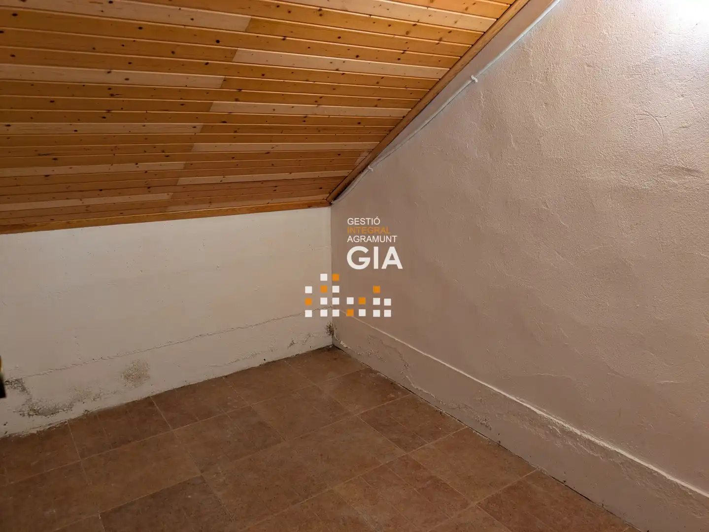 Casa adosada en venda en Agramunt amb Aire condicionat, Calefacció i Jardí privat