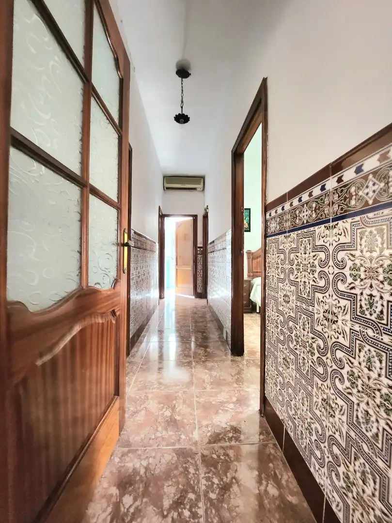 Haus oder Chalet zum Verkauf in Alcalá de Guadaira mit Privatgarten, Terrasse und Abstellraum