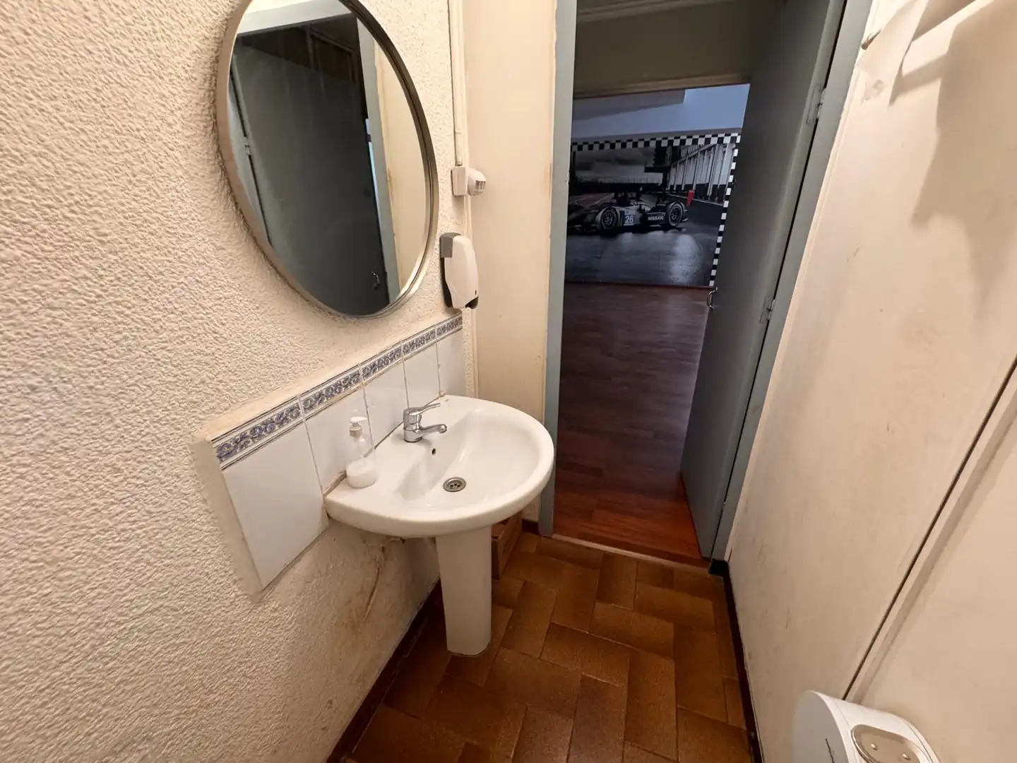 Bany de Local de lloguer en Barcelona amb Aire condicionat