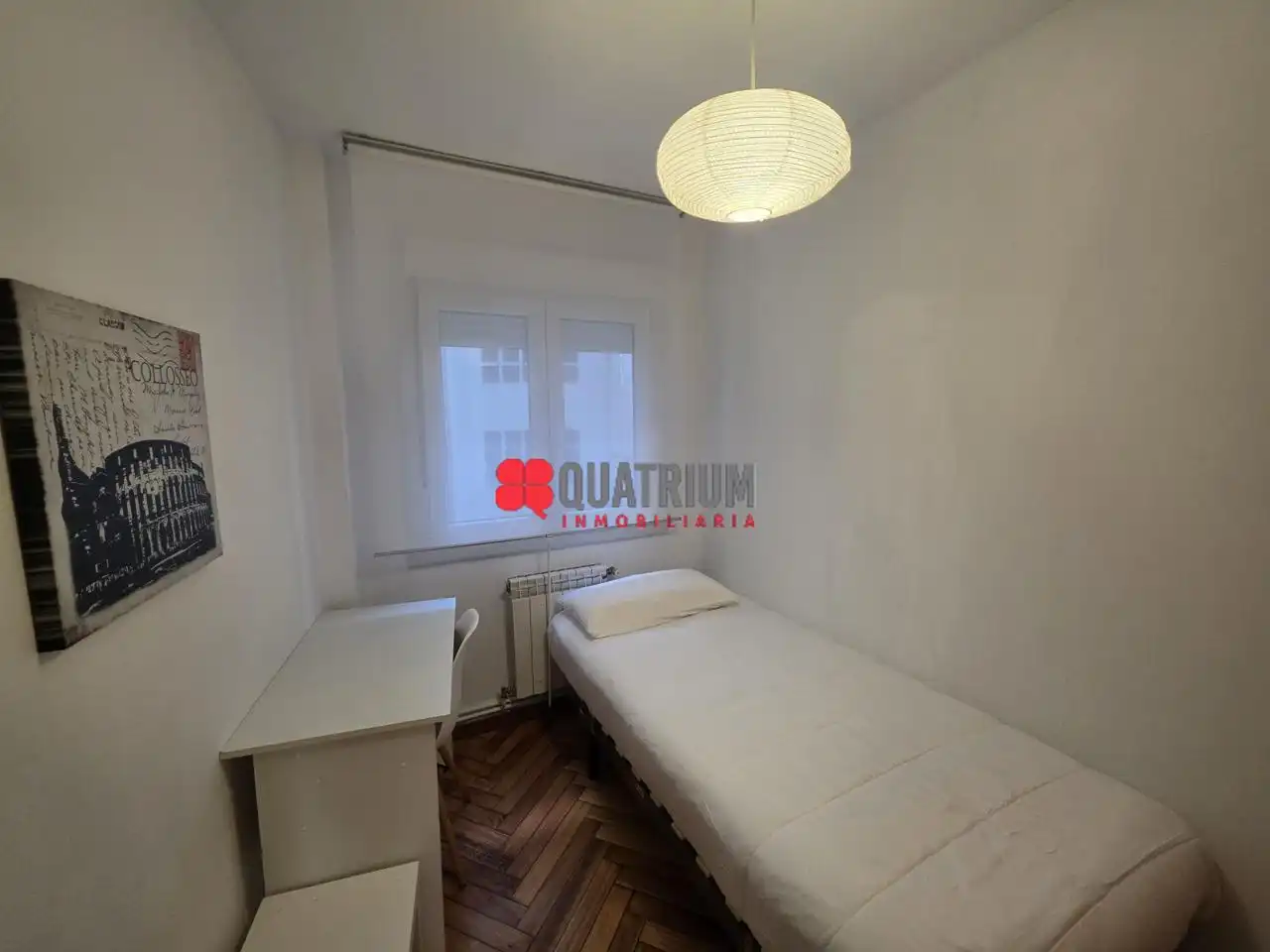 Flat for rent in Avenida de Rosalía de Castro, Ensanche - Sar