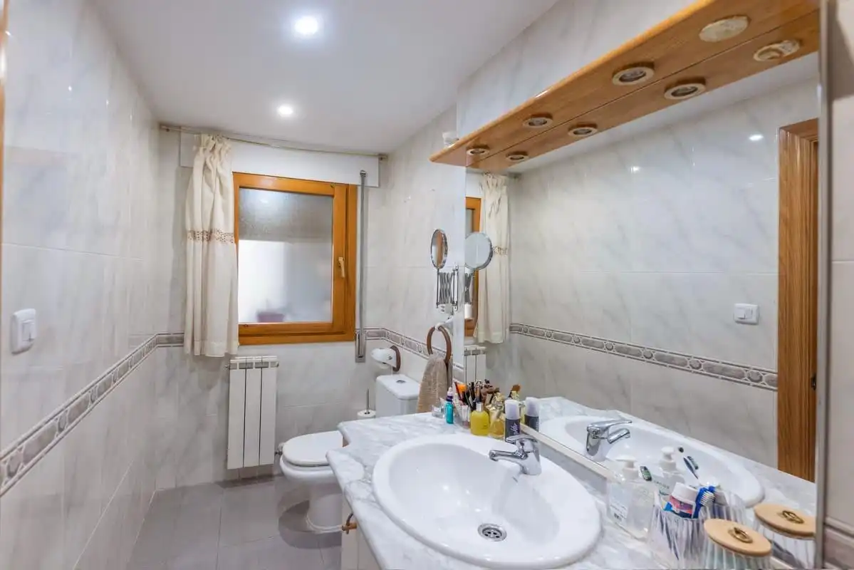 Bathroom of Detached homes for sale in Calatayud  with Air Conditioner, Heating and Terrace