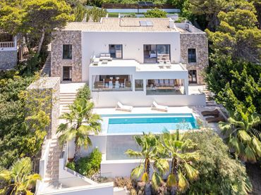 Casa amb piscina en venda a Carrer Congre
