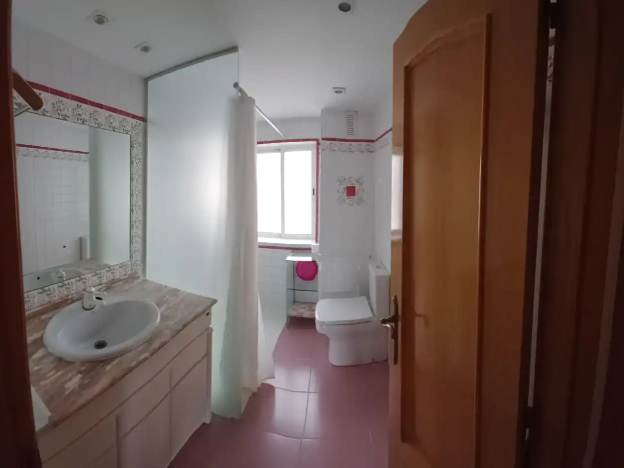 Wohnung zur Miete in Calle de Miguel Servet, 34, Centro