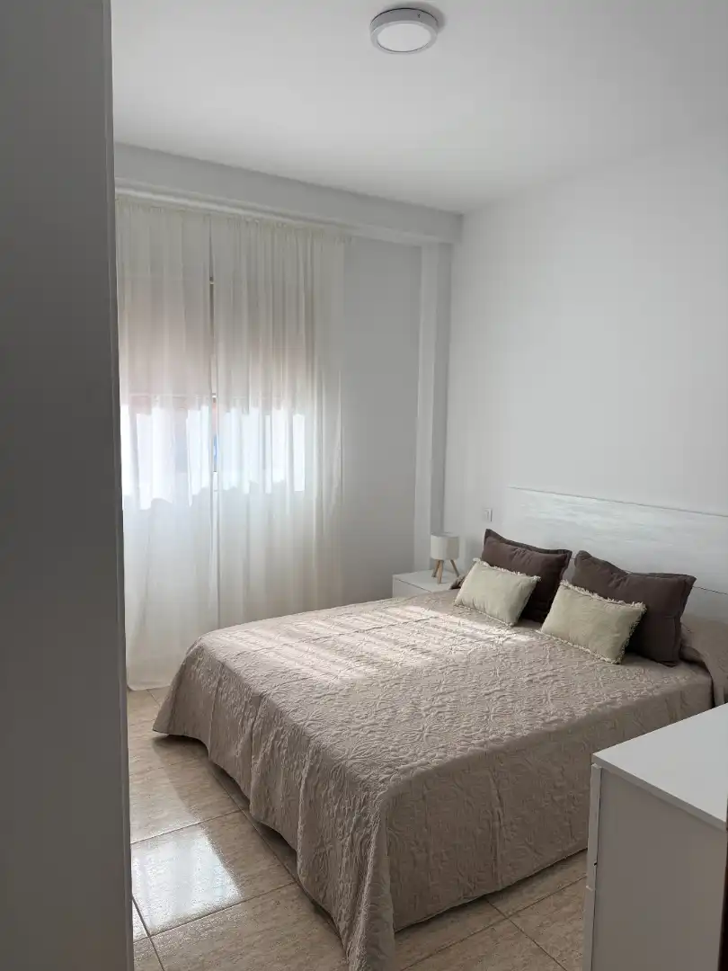 Bedroom of Flat for rent in Ingenio  with Furnished, Oven and Washing machine