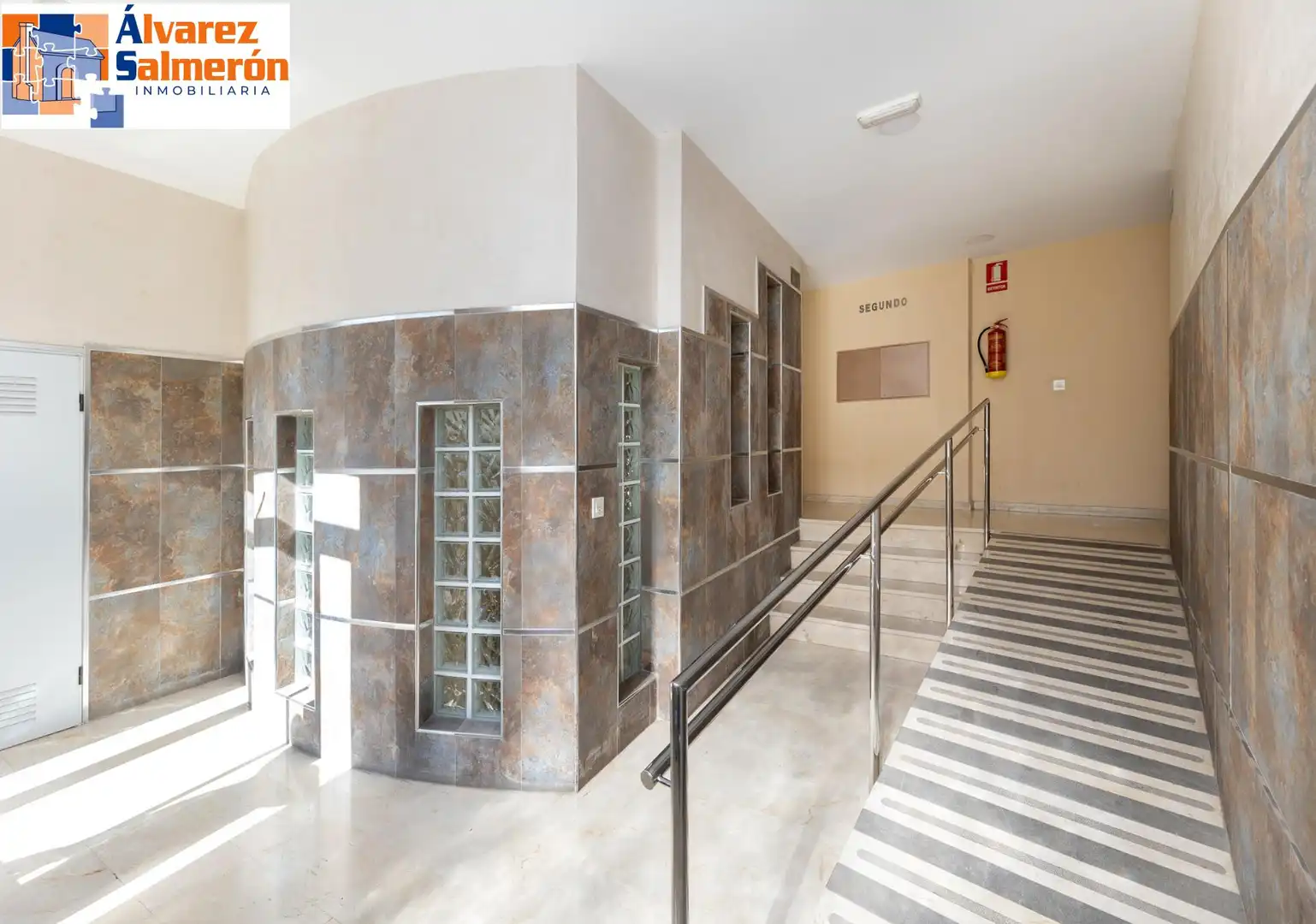 Appartamento con ascensore in vendita a Avenida MADRID, imagen 3