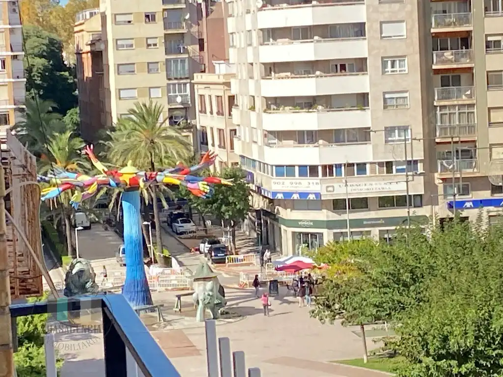Piso en venta en Plaza Huerto Sogueros, Casco Histórico