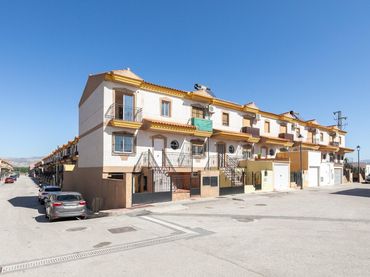 Adossat en venda a Calle Luna 50