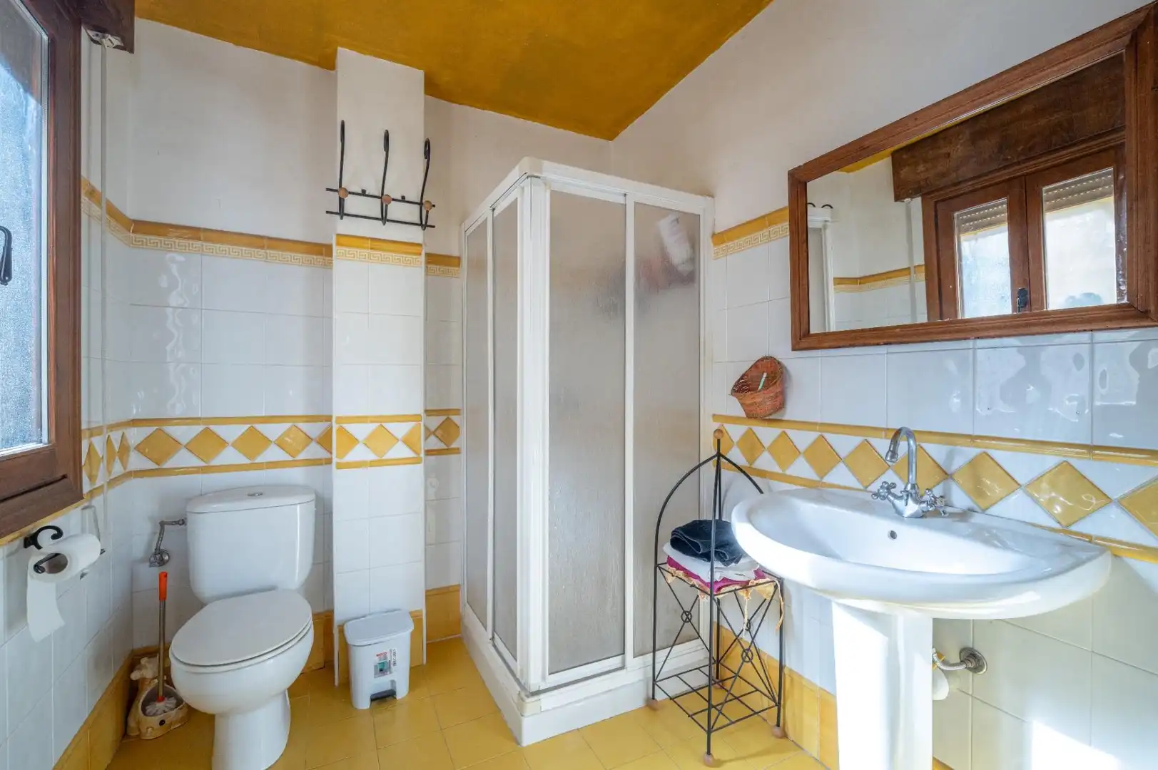Badezimmer von Haus oder Chalet zum Verkauf in Alhendín mit Heizung, Privatgarten und Terrasse