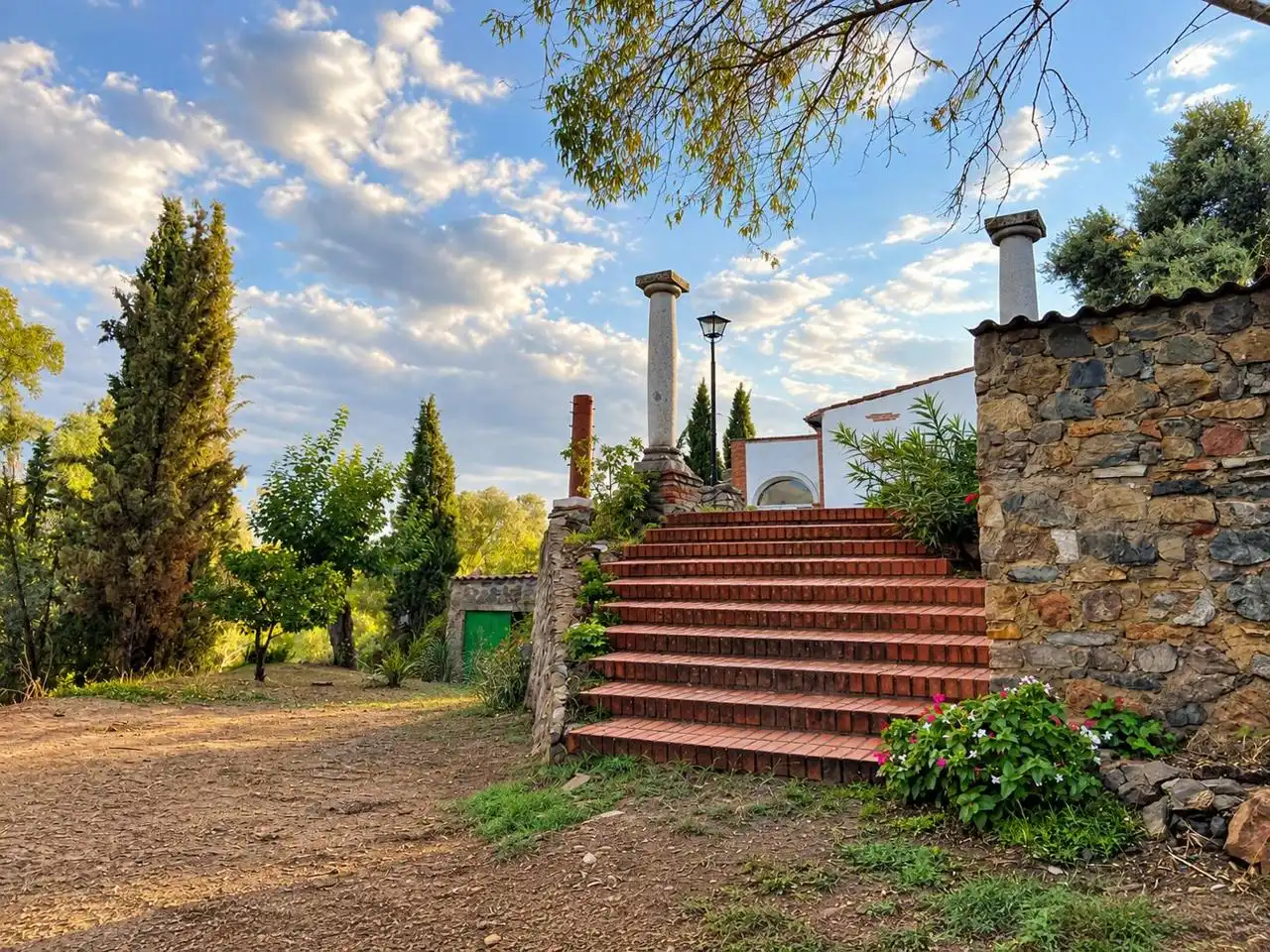 Exterior view of Country homes for sale in Valverde de Mérida, Badajoz