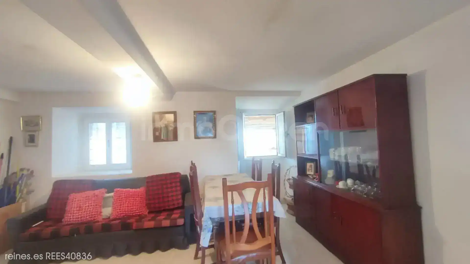 Sala d'estar de Casa o xalet en venda en Grado amb Calefacció, Jardí privat i Terrassa