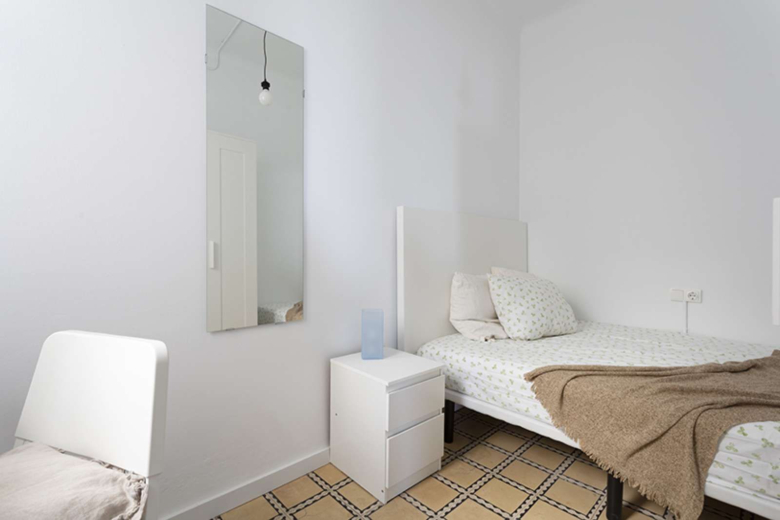 Dormitori de Pis per a compartir en  Barcelona Capital amb Aire condicionat, Terrassa i Moblat