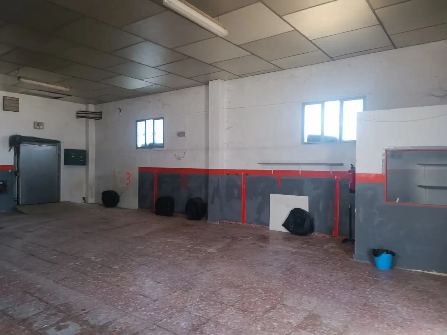 Local en venta en Cuevas Bajas