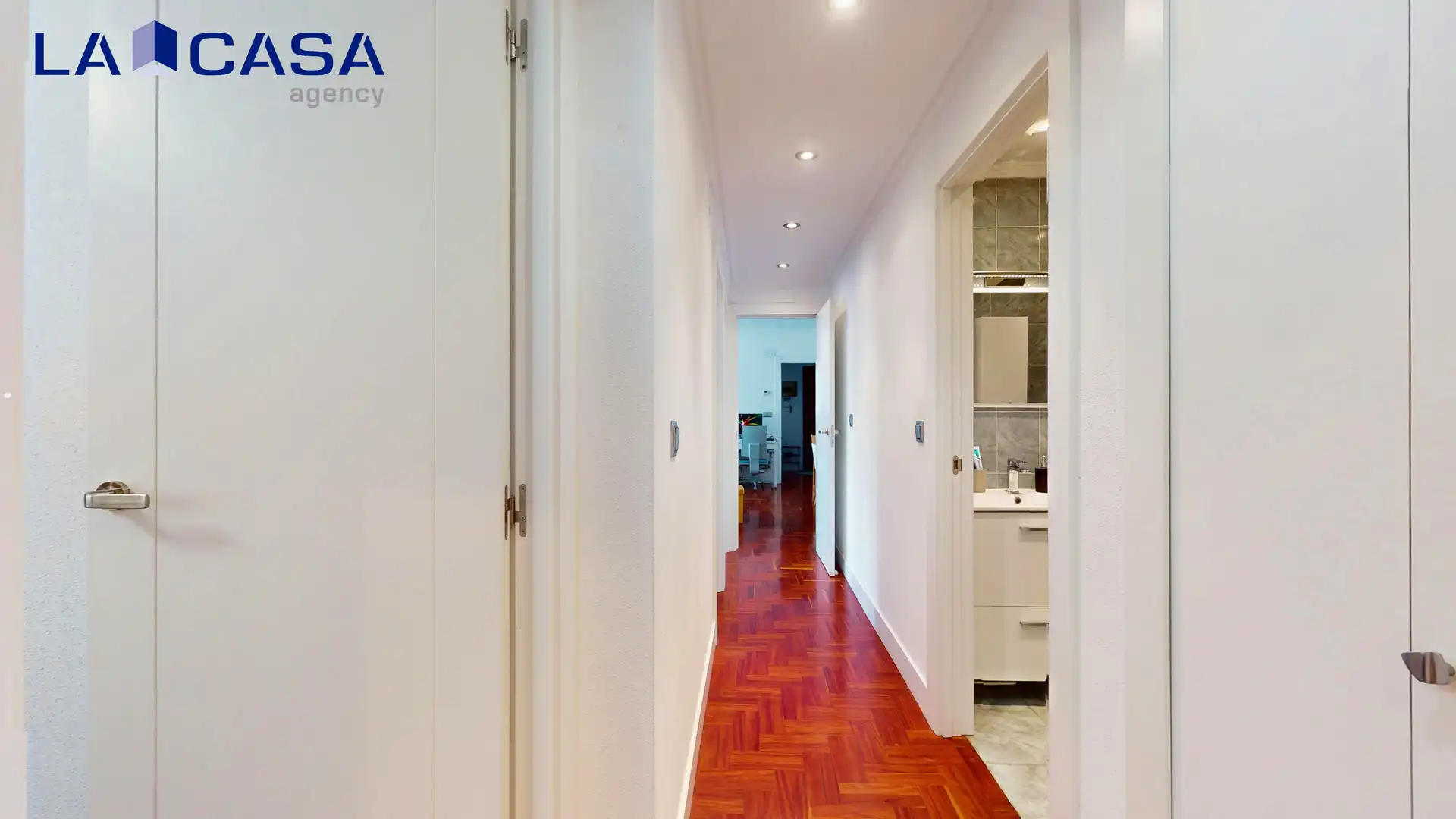 Piso en venta en Bilbao  con Trastero y Balcón