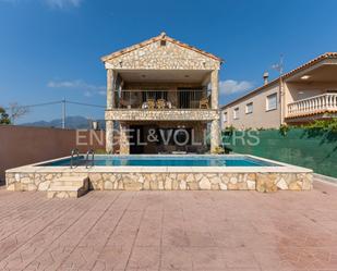Vista exterior de Casa o xalet de lloguer en Tavernes de la Valldigna amb Calefacció, Terrassa i Piscina