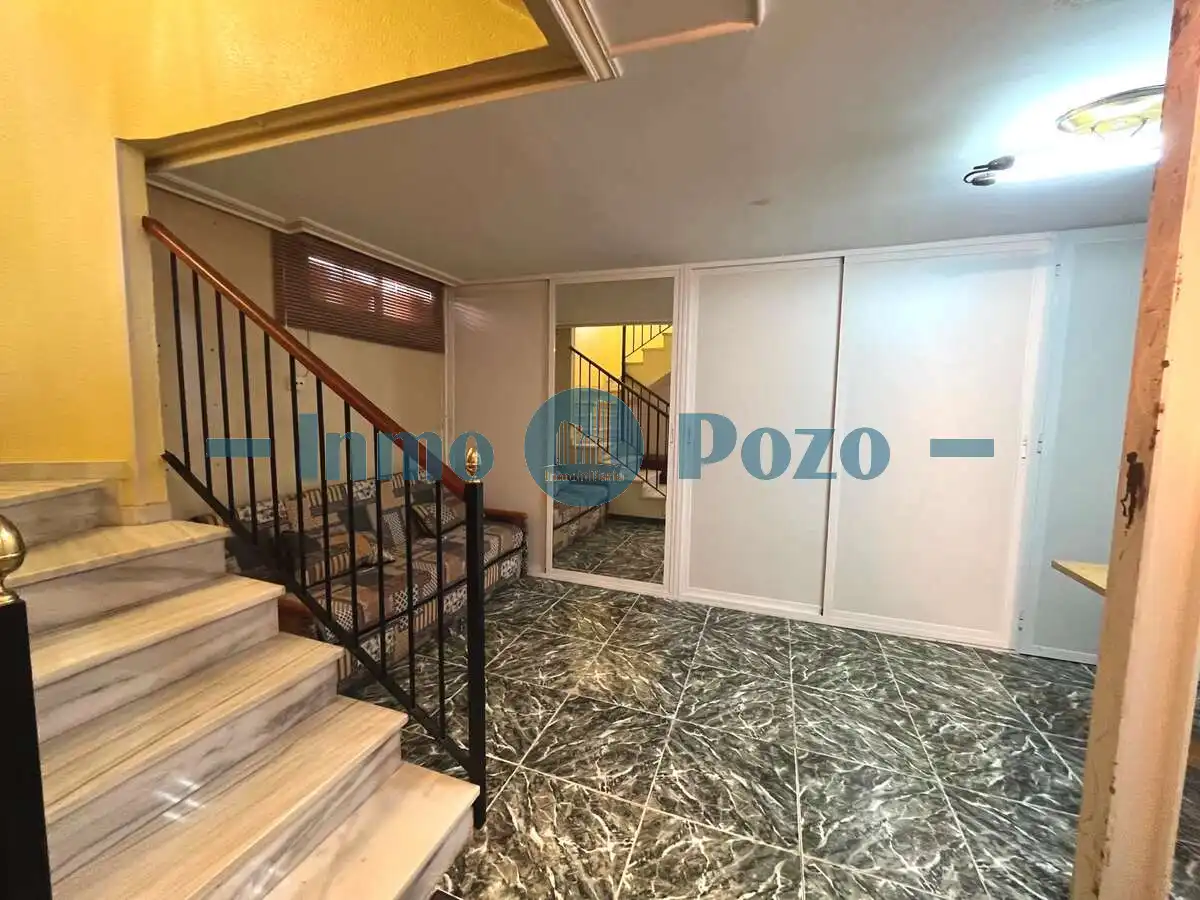 Maisonette zum Verkauf in Almendralejo mit Abstellraum und Möbliert