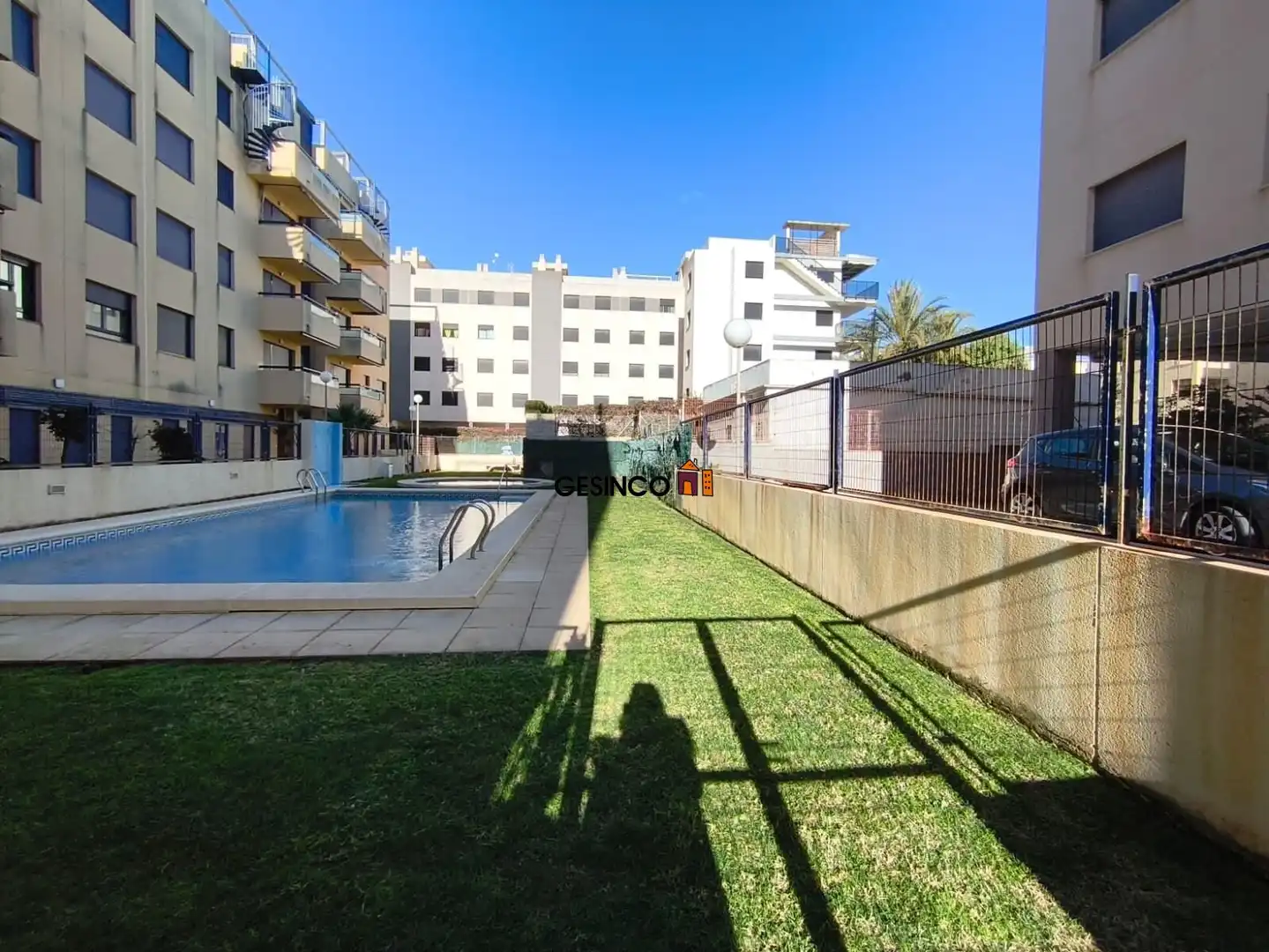 Piscina de Apartamento de alquiler en Bellreguard con Aire acondicionado, Calefacción y Jardín privado