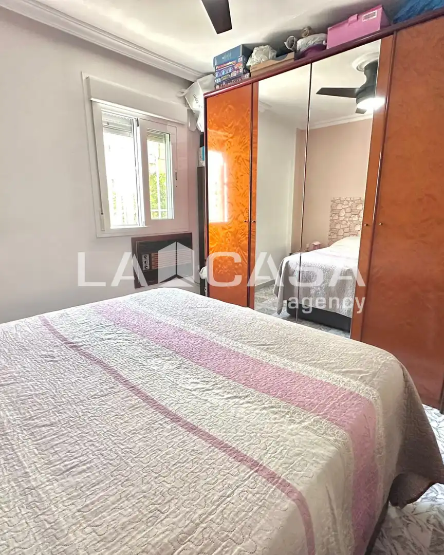 Bedroom of Flat for sale in Sevilla  with Terrace