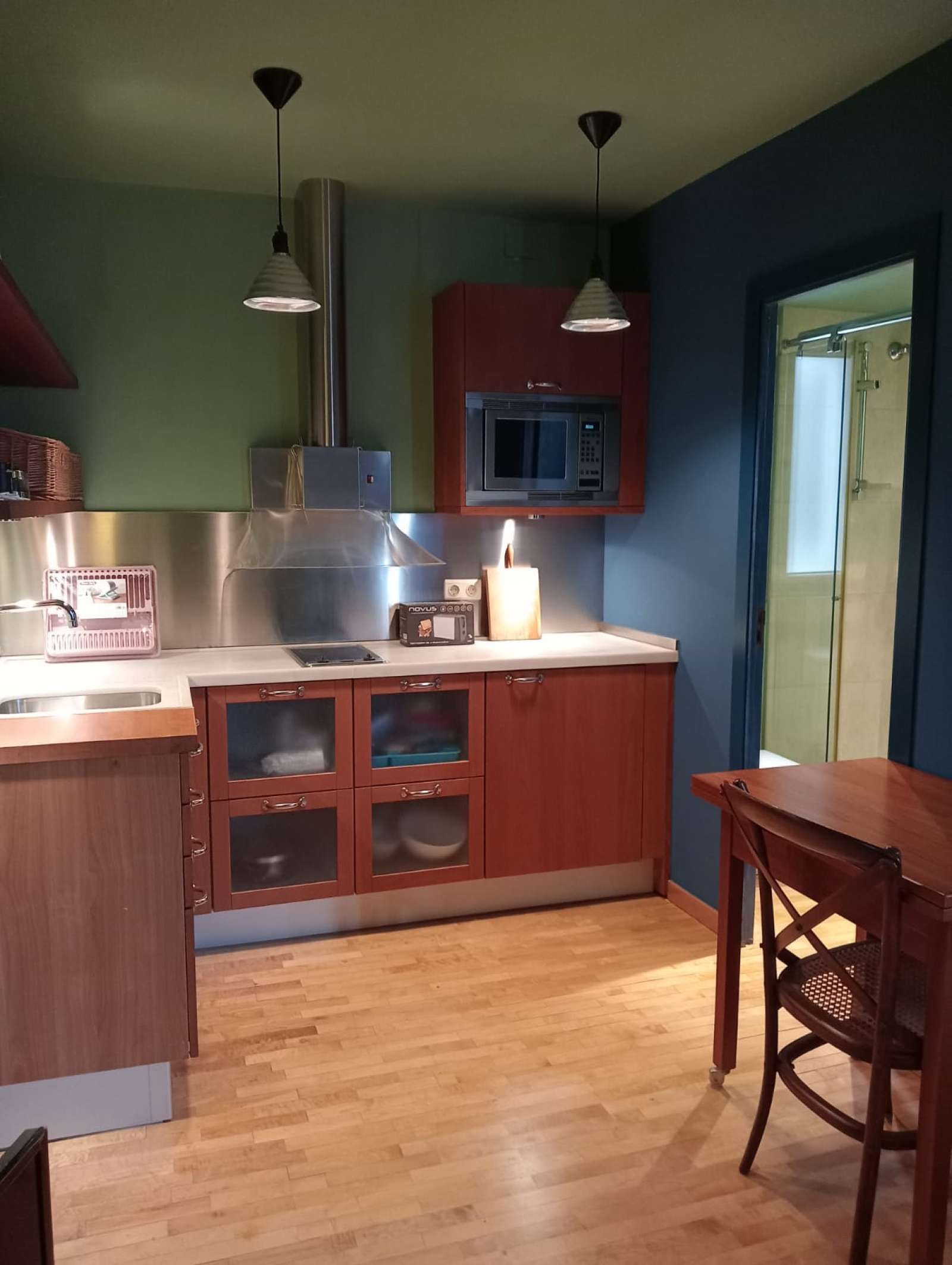 Kitchen of Study to share in  Barcelona Capital  with Air Conditioner, Heating and Terrace