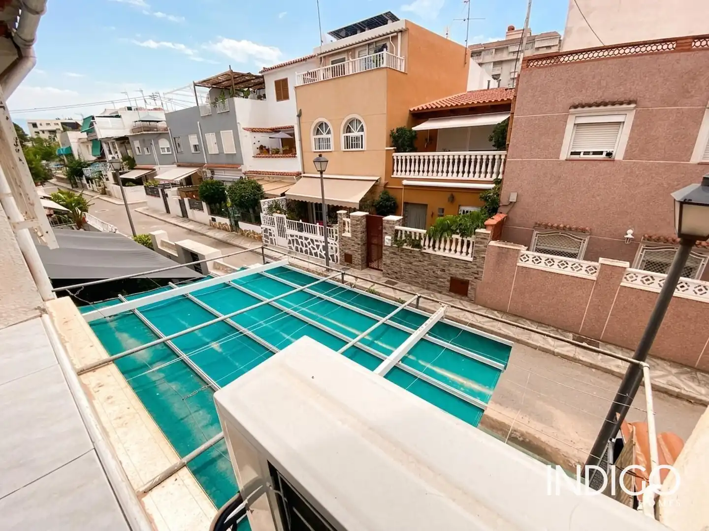 Adossat amb jardí de lloguer a Príamo, imagen 23