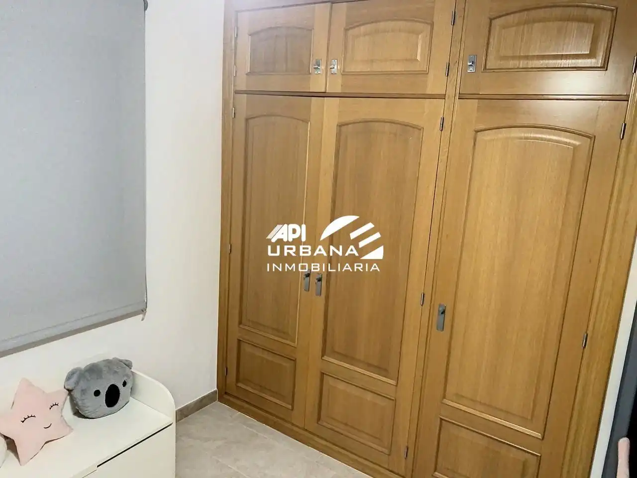 Dormitori de Casa o xalet en venda en Lucena amb Terrassa, Piscina i Moblat