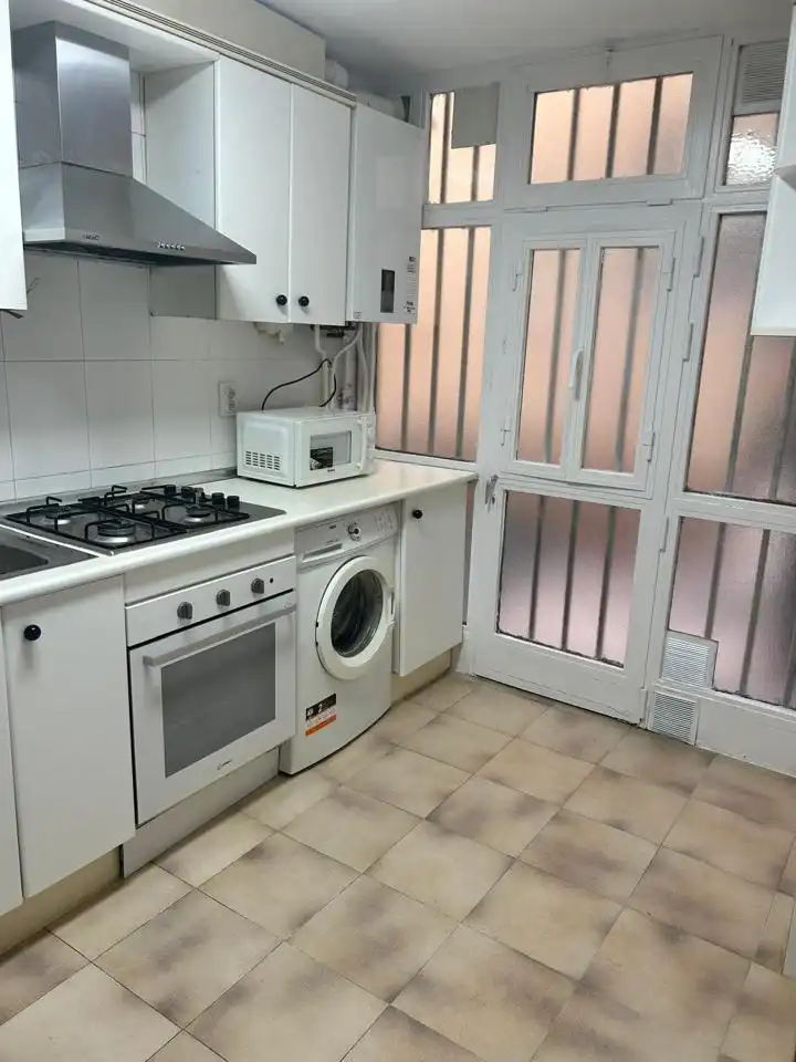 Cocina de Piso de alquiler en Madrid con Calefacción, Amueblado y Se aceptan mascotas