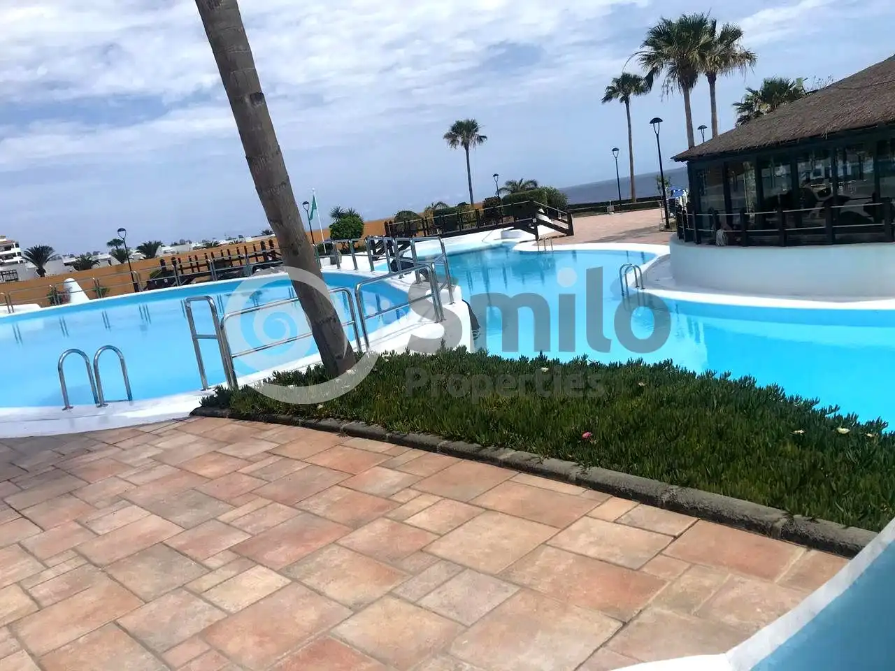 Piscina de Dúplex de alquiler en Arona con Terraza, Amueblado y Piscina comunitaria