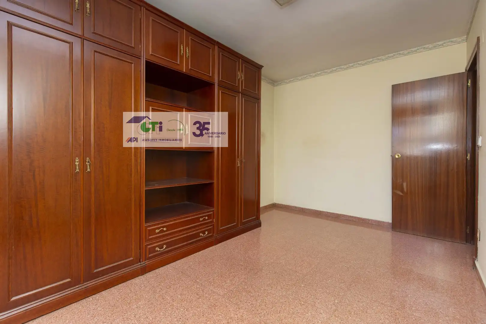 Habitación de Piso en venta en Zaragoza