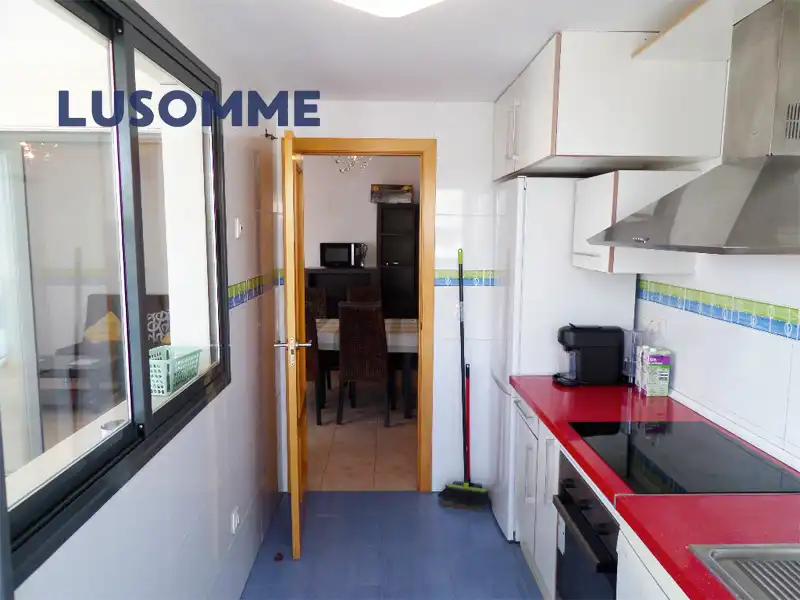 Küche von Maisonette zum Verkauf in Oropesa del Mar / Orpesa mit Klimaanlage, Terrasse und Abstellraum