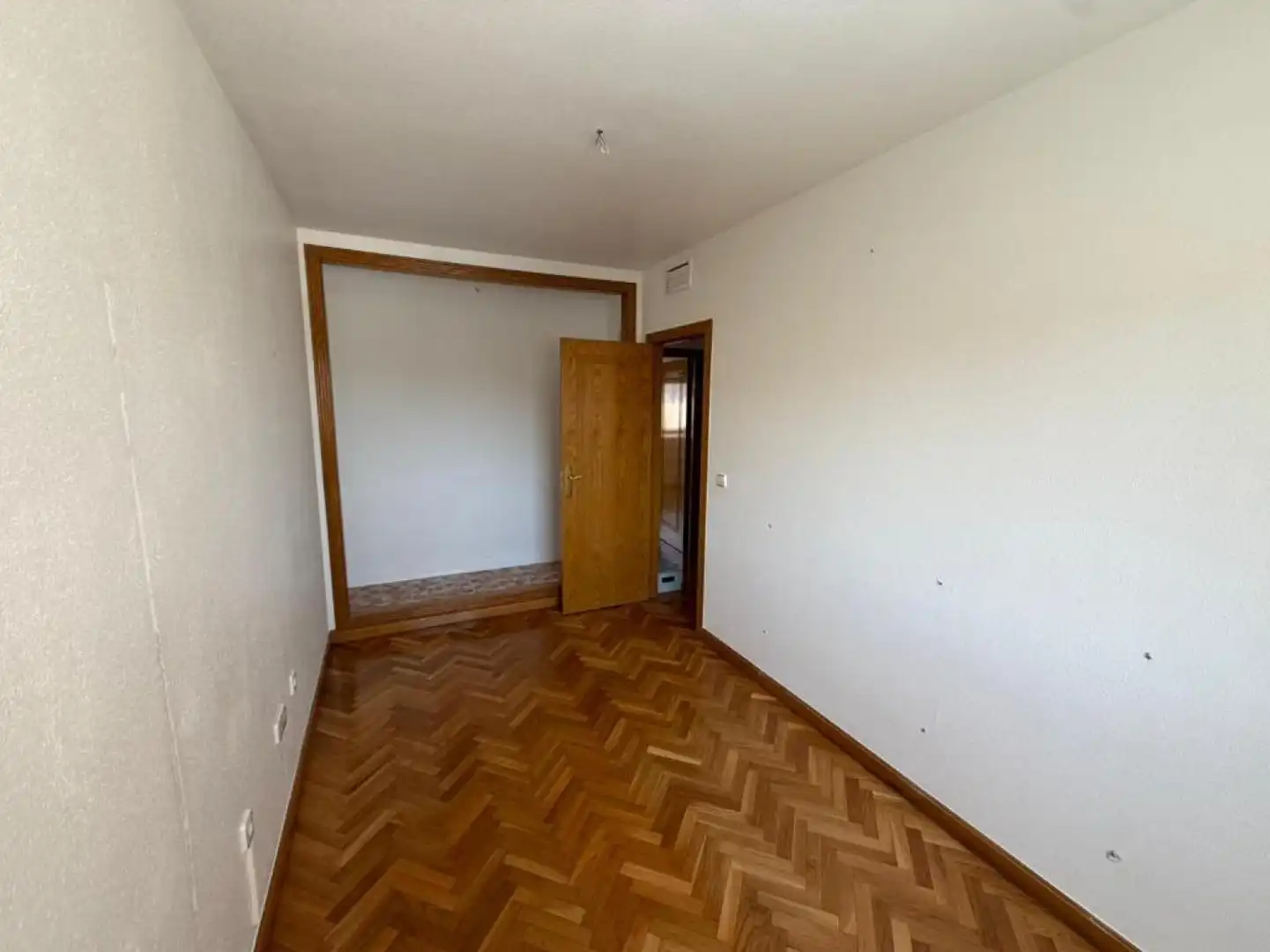 Dormitori de Casa adosada en venda en Murcia amb Jardí privat
