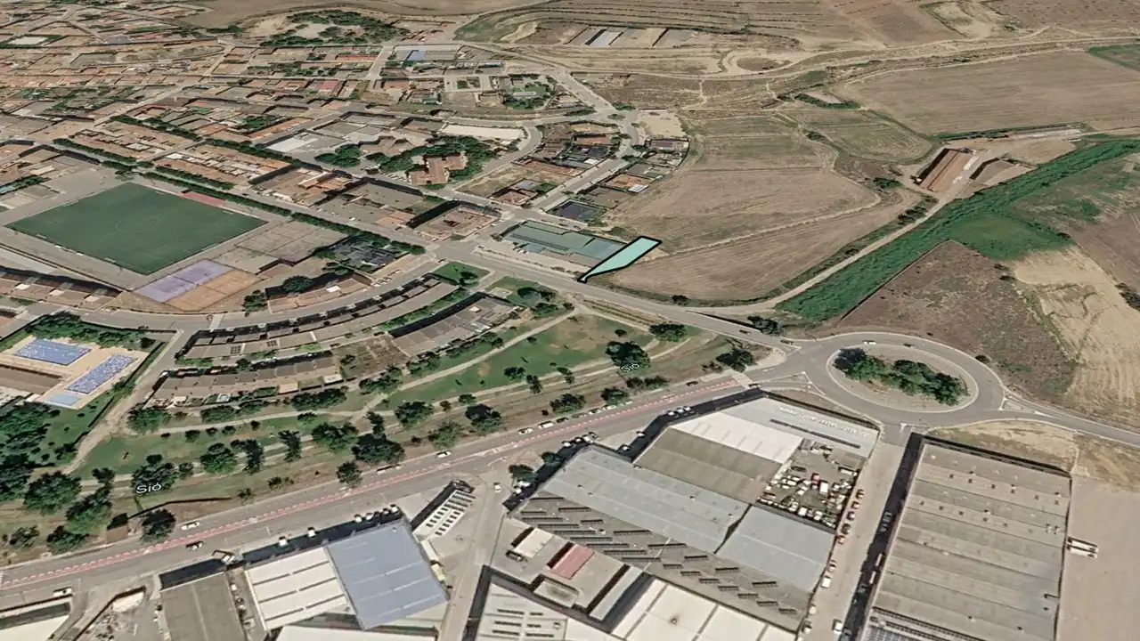 Terreno rústico en venta en C/ Cervera
