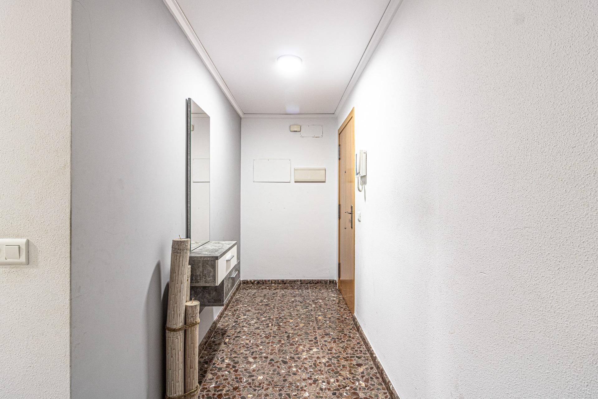 Flat for sale in Carlet  with Air Conditioner, Storage room and Balcony