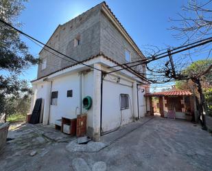 Vista exterior de Casa o xalet en venda en Pedralba amb Jardí privat, Terrassa i Traster