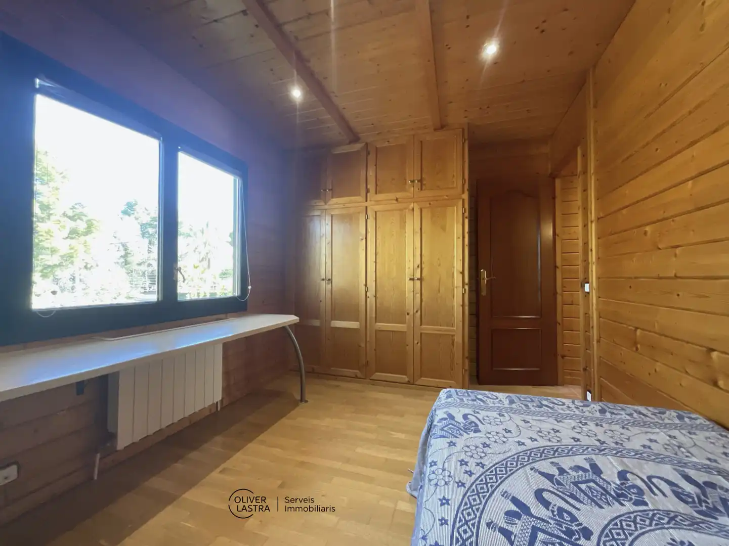 Habitación de Casa o chalet en venta en Sant Andreu de la Barca con Aire acondicionado, Calefacción y Jardín privado