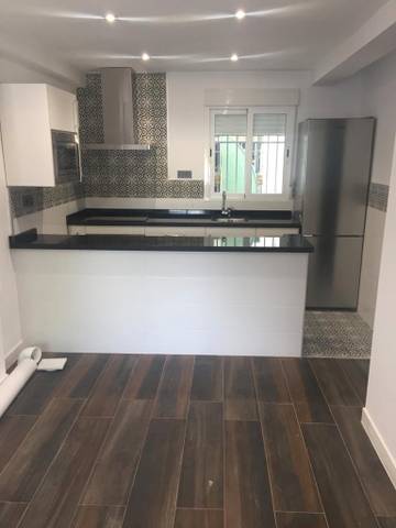 Piso en Alquiler en Pasaje Marino Francisco de los Ríos, 12 en Parque Figueroa