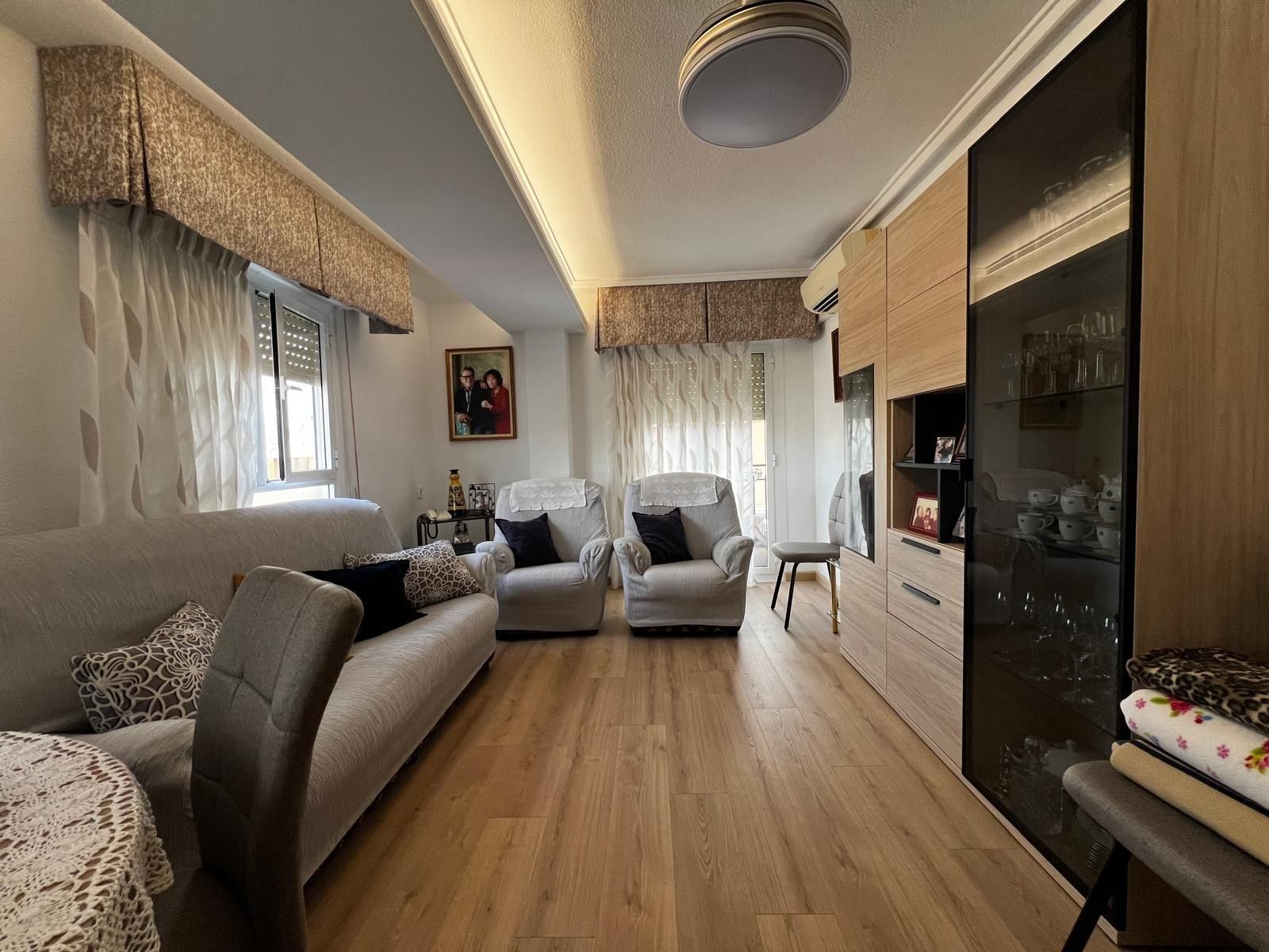 Sala d'estar de Pis en venda en Elche / Elx amb Balcó