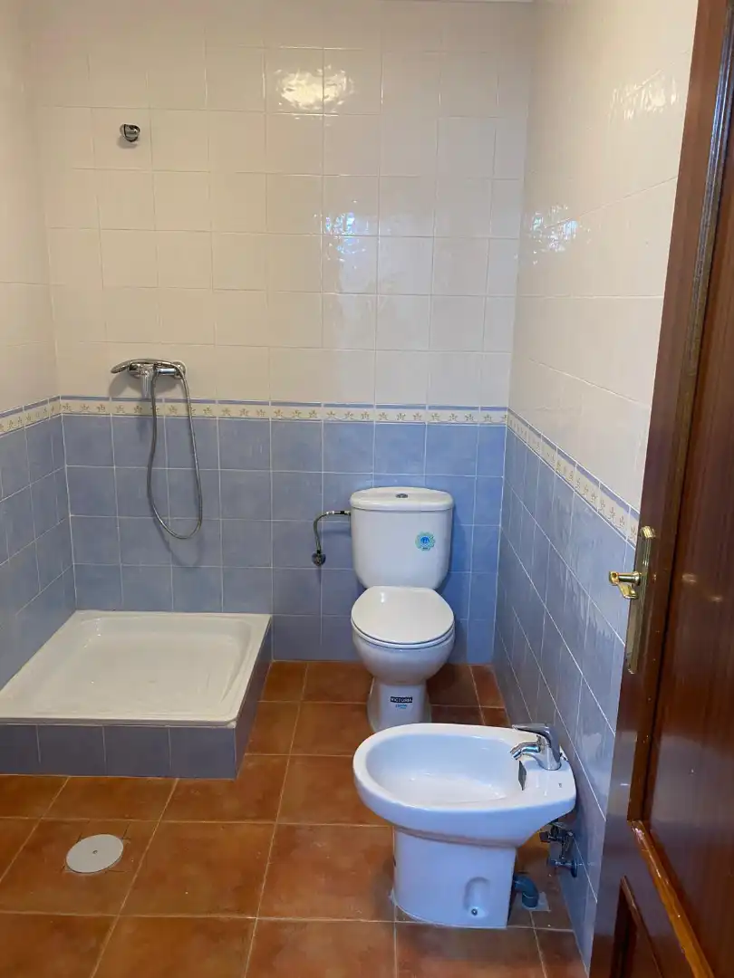 Baño de Ático en venta en Herencia