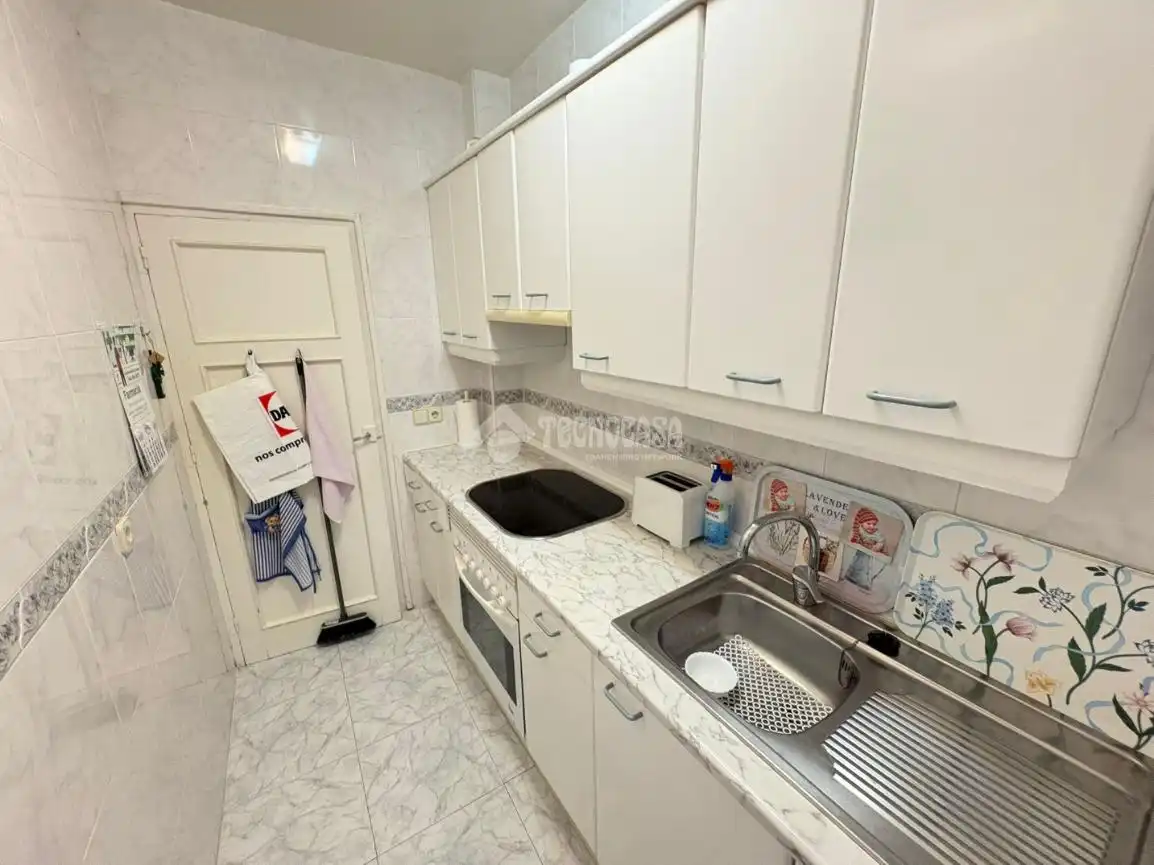 Cocina de Piso en venta en Madrid con Calefacción