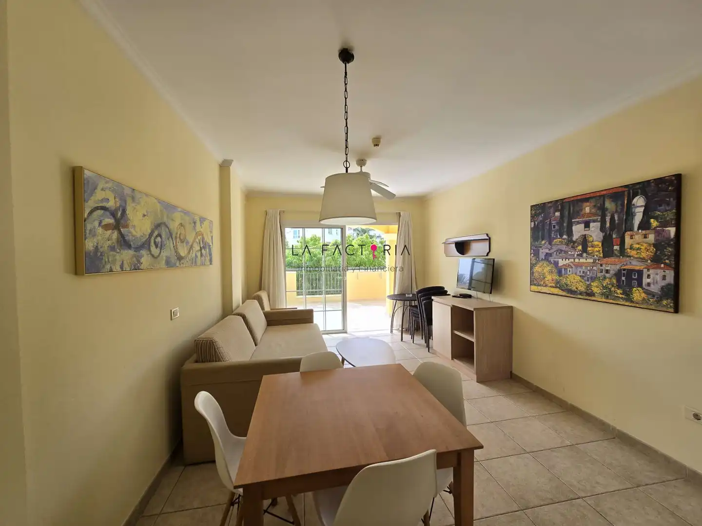 Sala de estar de Apartamento en venta en Arona con Terraza, Amueblado y Piscina comunitaria