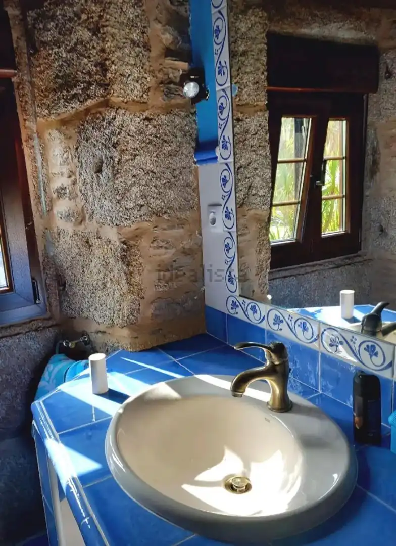 Bany de Casa o xalet en venda en Begonte amb Jardí privat i Moblat