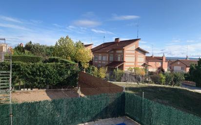 Exterior view of Single-family semi-detached for sale in Boecillo  with Air Conditioner, Heating and Private garden