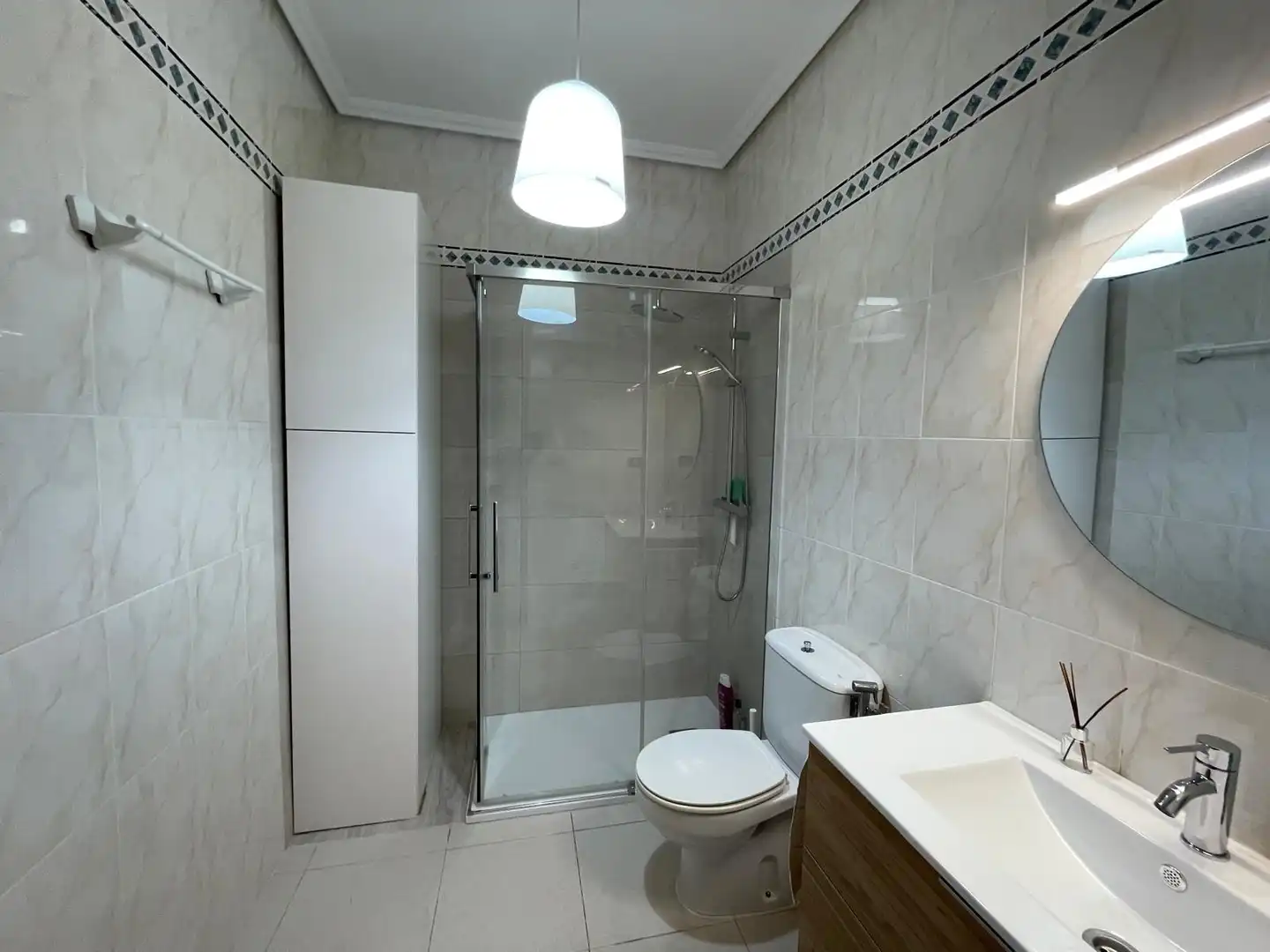 Bany de Apartament en venda en Moncofa amb Terrassa, Moblat i Forn