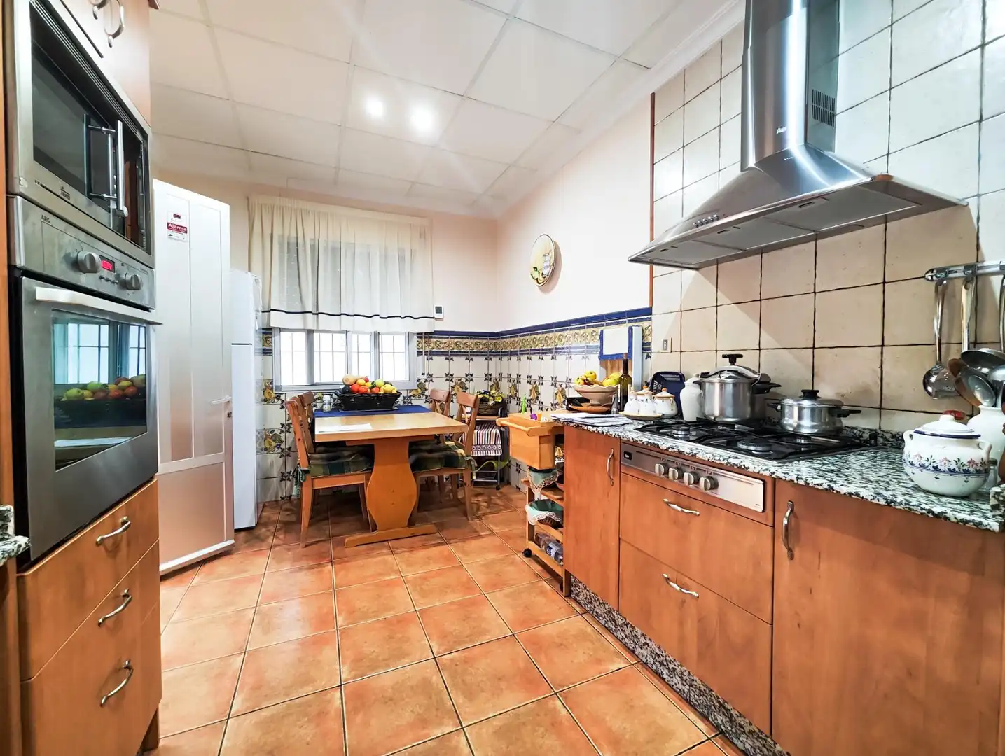 Cuina de Casa o xalet en venda en Puertollano amb Aire condicionat, Calefacció i Jardí privat