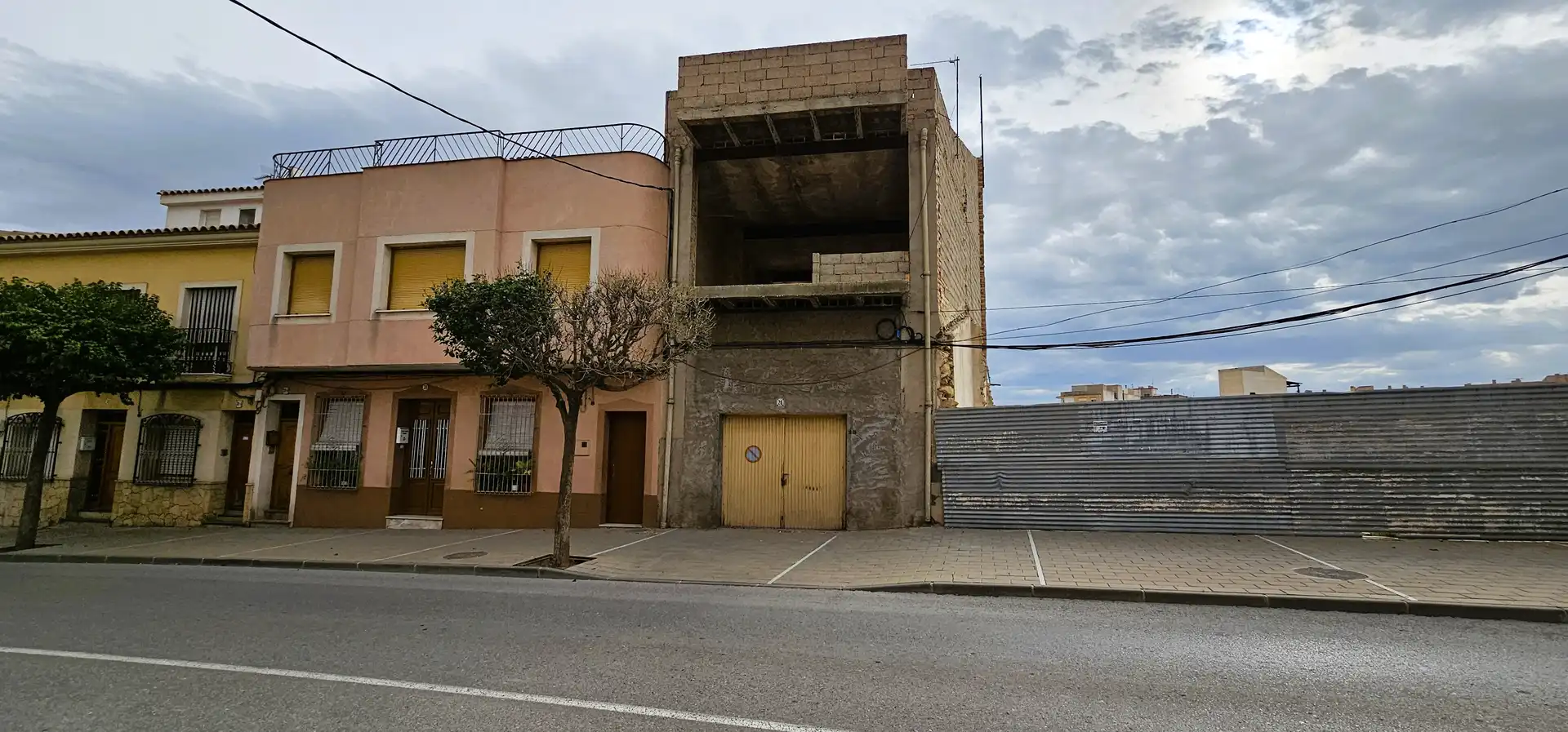 Business premises for sale in Avenida General Páramo 26, imagen 2