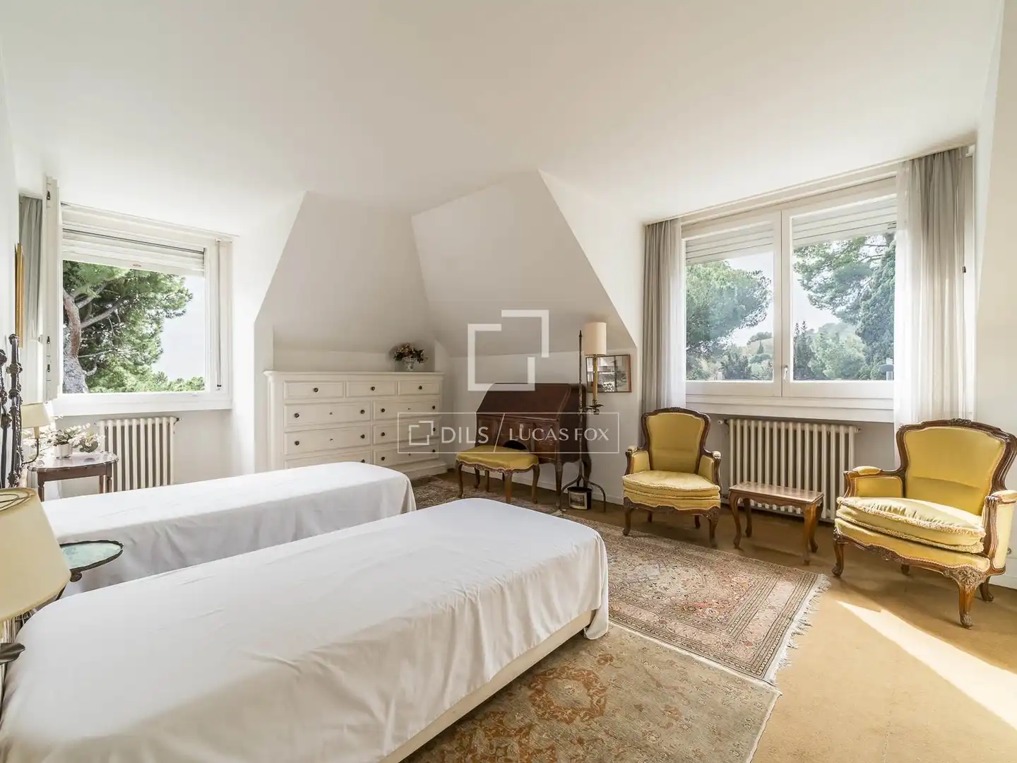 Habitación de Casa o chalet en venta en Barcelona con Calefacción, Jardín privado y Trastero