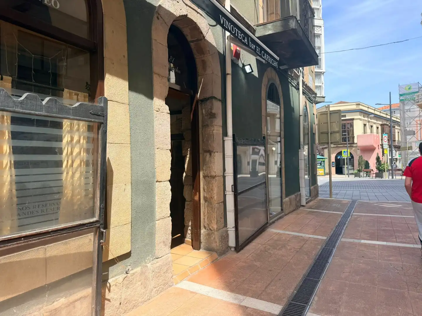 Local de lloguer en Torrelavega  amb Aire condicionat, Terrassa i Moblat