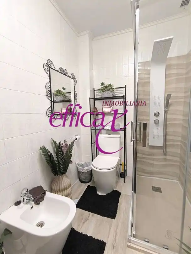 Bathroom of Flat for sale in Erustes  with Heating