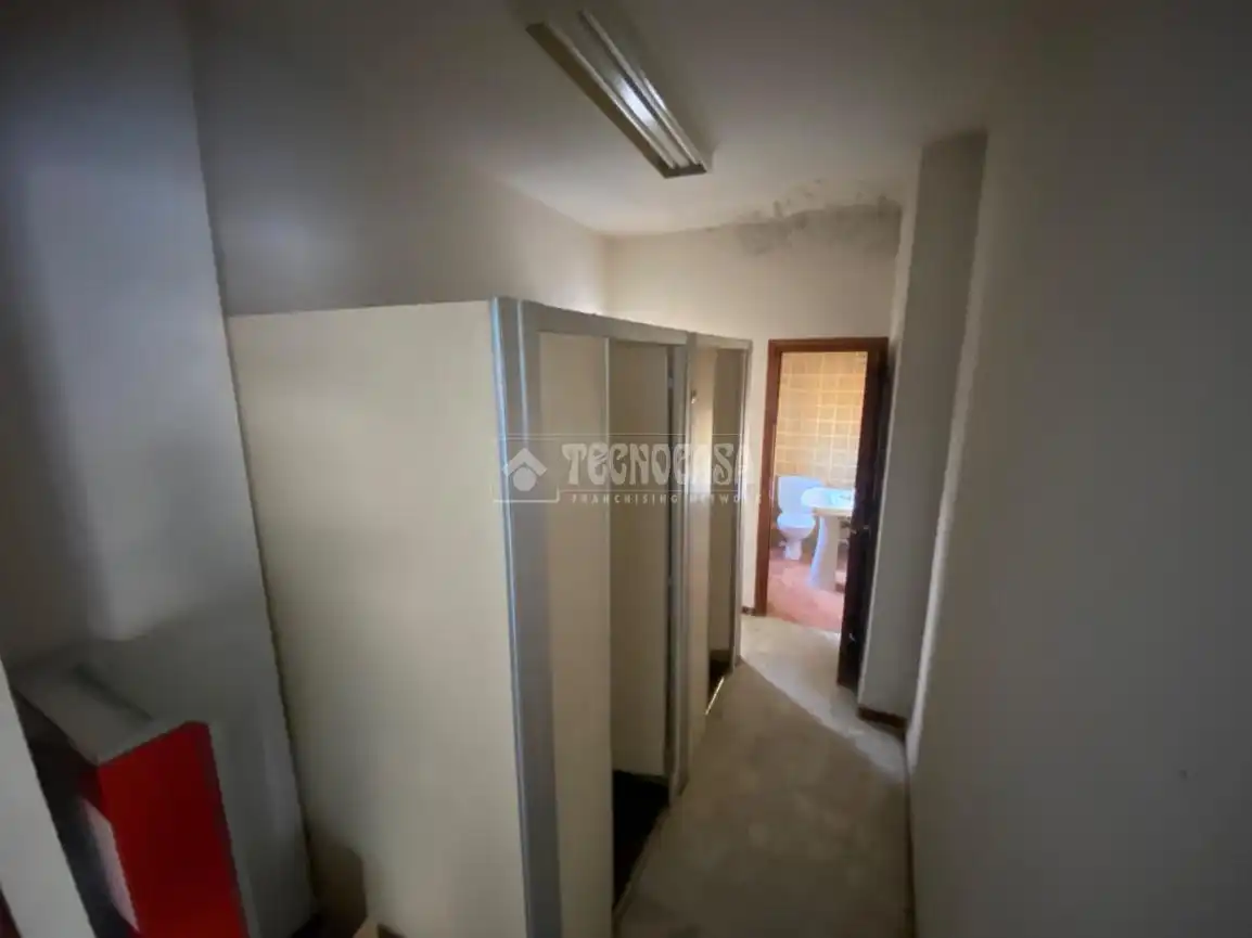Bathroom of Commercial properties for sale in Cenicientos